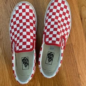 Vans classic slip on red & white checkered